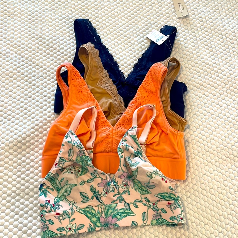 4 Soma wireless bralettes. Two NWT, two NWOT